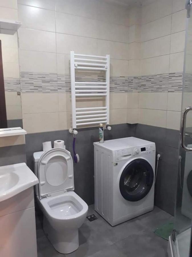 Apartment Akhmeteli Street Batumi Zewnętrze zdjęcie